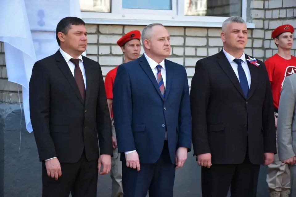 Максим Косенков: Сегодня в школе №5 Тамбова открыли мемориальную доску и Парту Героя ефрейтору Константину Ткачёву Максим Косенков: Сегодня в школе №5 Тамбова открыли мемориальную доску и Парту Героя ефрейтору Константину Ткачёву