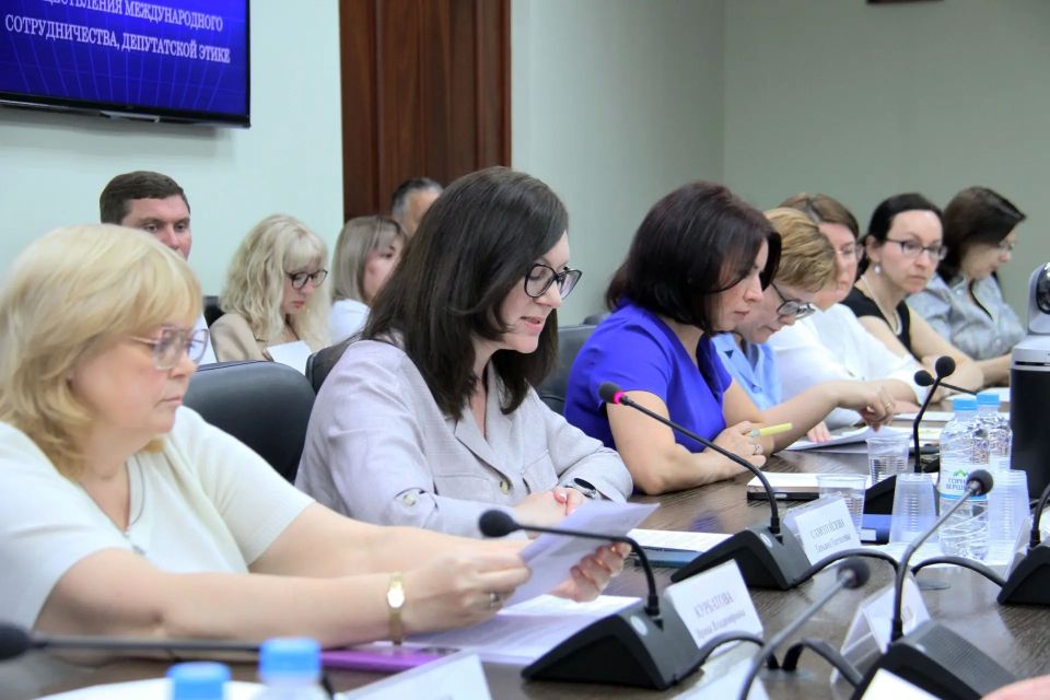 Под председательством Павла Моисеева прошло заседание комитета по связям с органами местного самоуправления, общественными организациями, вопросам осуществления международного сотрудничества, депутатской этике Под председательством Павла Моисеева прошло заседание комитета по связям с органами местного самоуправления, общественными организациями, вопросам осуществления международного сотрудничества, депутатской этике