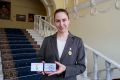В Державинском университете наградили студентку-участницу Олимпийских игр Анастасию Семёнову за заслуги перед вузом