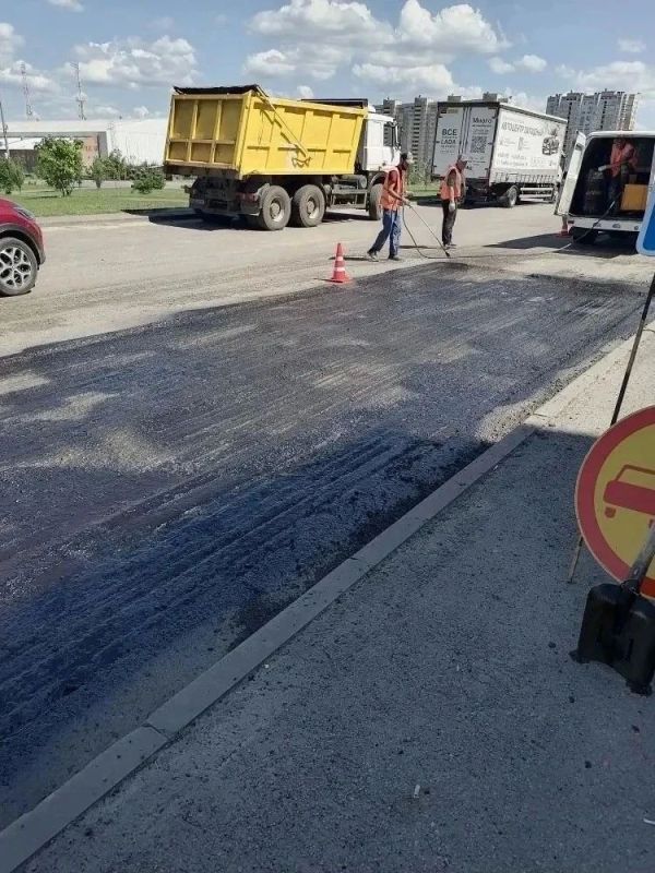 В Тамбове продолжается ямочный ремонт дорог В Тамбове продолжается ямочный ремонт дорог
