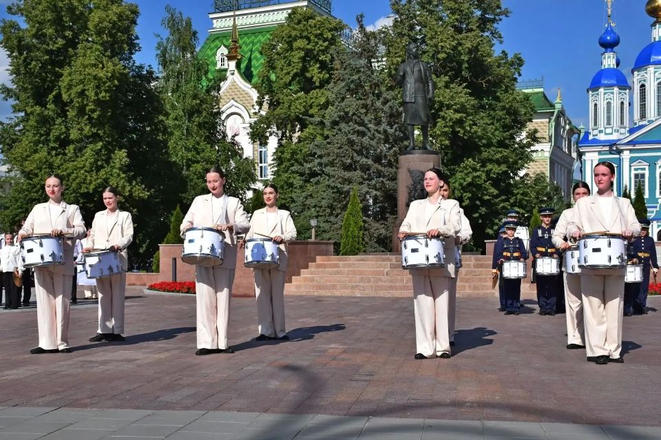 В сквере Зои Космодемьянской города Тамбова прошёл парад барабанщиков В сквере Зои Космодемьянской города Тамбова прошёл парад барабанщиков