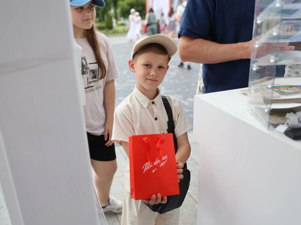 Москва. ВДНХ. МТФ «Путеществуй!» Москва. ВДНХ. МТФ «Путеществуй!»