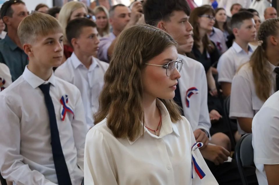 Торжественное вручение паспортов юным гражданам Тамбовской области в День России Торжественное вручение паспортов юным гражданам Тамбовской области в День России