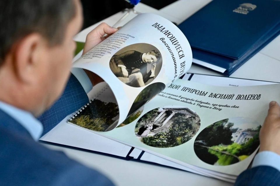 Евгений Первышов поддержал идею реставрации старинного храма в Уваровском округе Евгений Первышов поддержал идею реставрации старинного храма в Уваровском округе