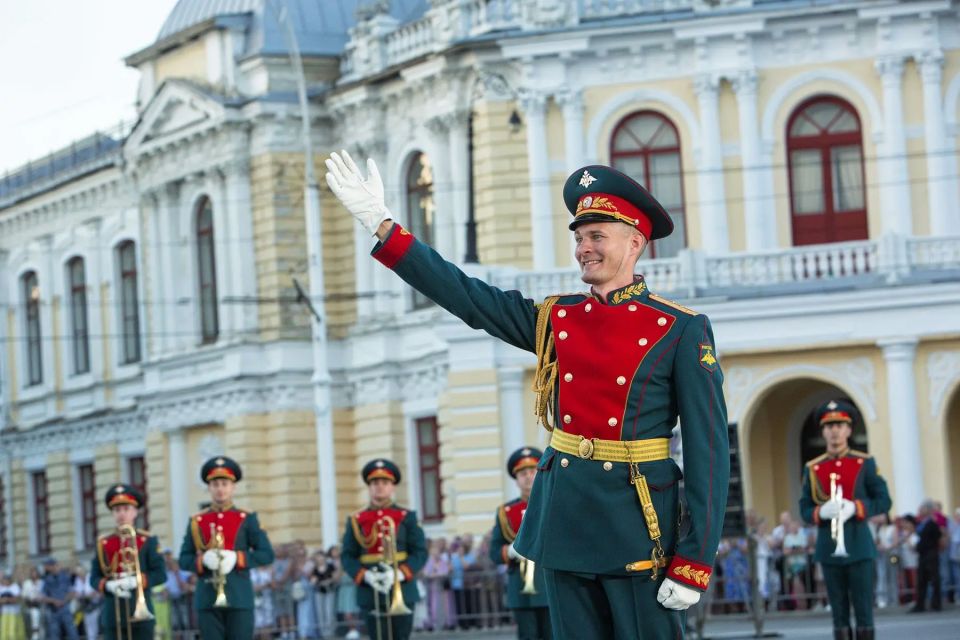 XIV Международный фестиваль духовых оркестров имени В. И. Агапкина и И. А. Шатрова завершился масштабным ярким гала-концертом! XIV Международный фестиваль духовых оркестров имени В. И. Агапкина и И. А. Шатрова завершился масштабным ярким гала-концертом!