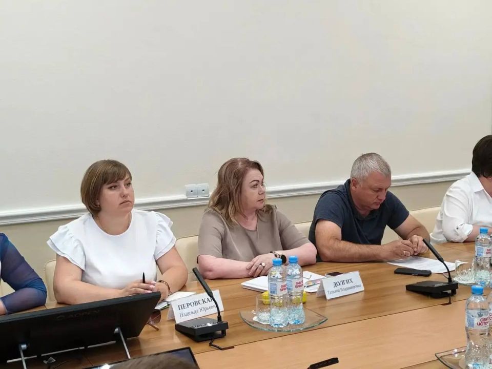 Максим Косенков: Сегодня на заседании общественной комиссии утвердили итоги онлайн-голосования, в ходе которого горожане определяли территорию для благоустройства в Тамбове в 2027 году по национальному проекту... Максим Косенков: Сегодня на заседании общественной комиссии утвердили итоги онлайн-голосования, в ходе которого горожане определяли территорию для благоустройства в Тамбове в 2027 году по национальному проекту...