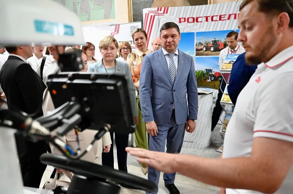 В Мичуринске прошел VIII съезд АККОР, посвященный роли семейных традиций в развитии фермерства В Мичуринске прошел VIII съезд АККОР, посвященный роли семейных традиций в развитии фермерства