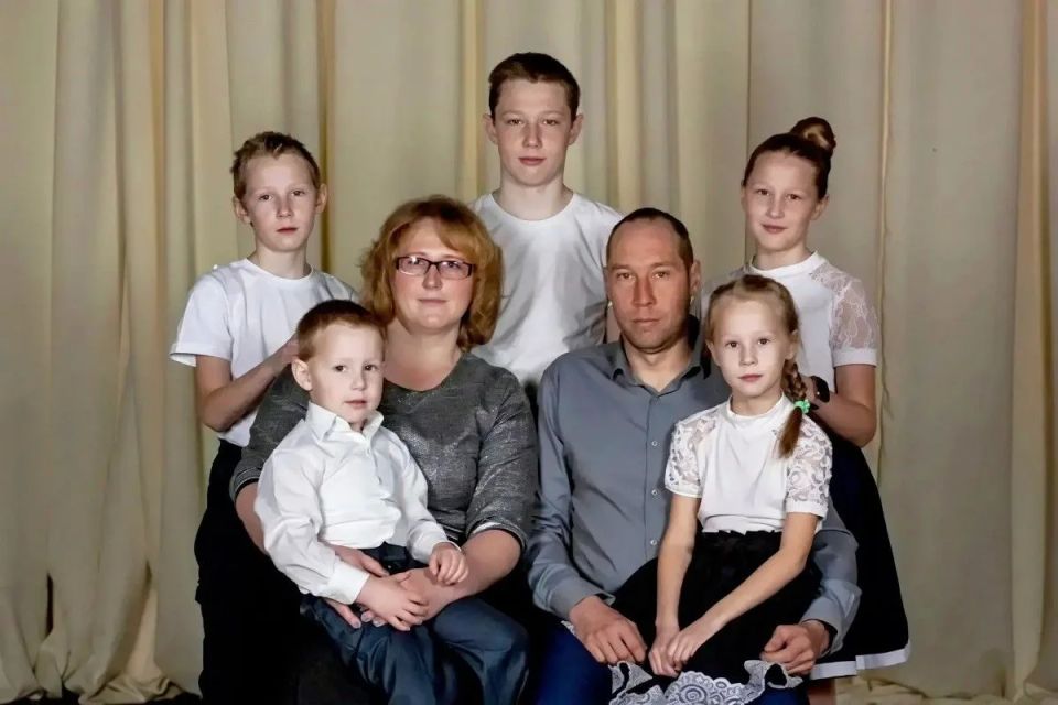 Две семьи из Тамбовской области награждены медалью ордена «Родительская слава»