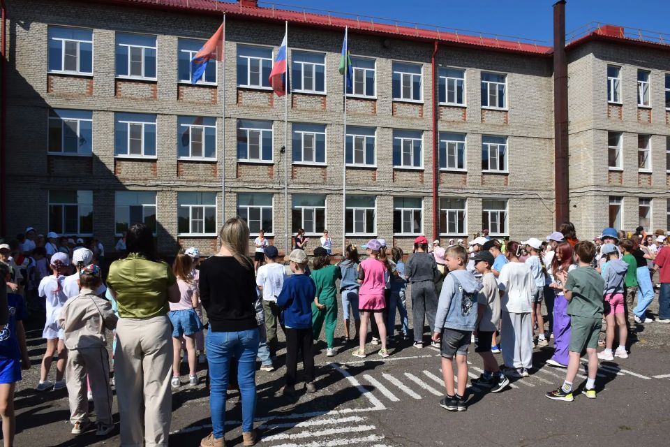 Сегодня во всех пришкольных лагерях города прошёл единый родительский день Сегодня во всех пришкольных лагерях города прошёл единый родительский день