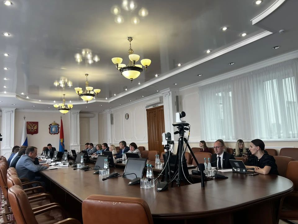 Итоги прохождения осенне-зимнего сезона 2025/2026 годов и задачи по подготовке к предстоящему отопительному периоду рассмотрели сегодня на заседании коллегии министерства топливно-энергетического комплекса и... Итоги прохождения осенне-зимнего сезона 2025/2026 годов и задачи по подготовке к предстоящему отопительному периоду рассмотрели сегодня на заседании коллегии министерства топливно-энергетического комплекса и...