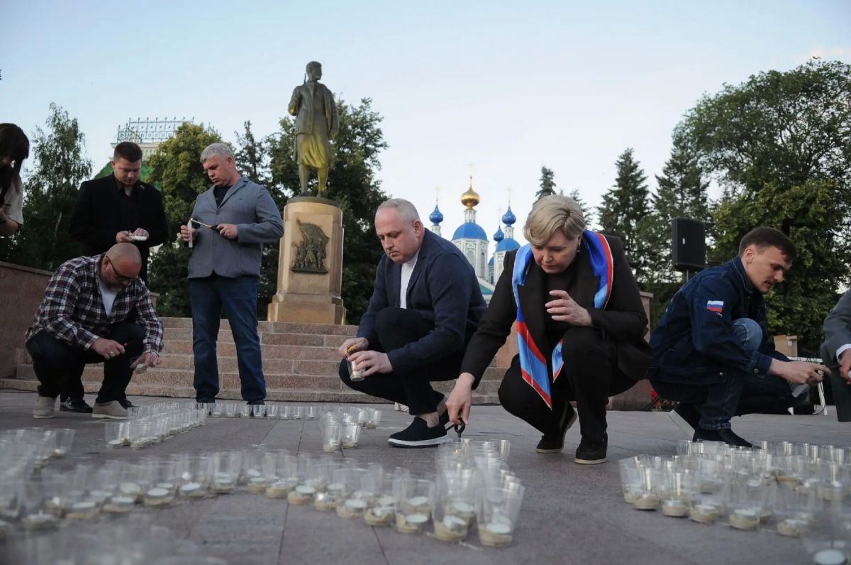 В Тамбове зажгли «Огненную картину войны» В Тамбове зажгли «Огненную картину войны»