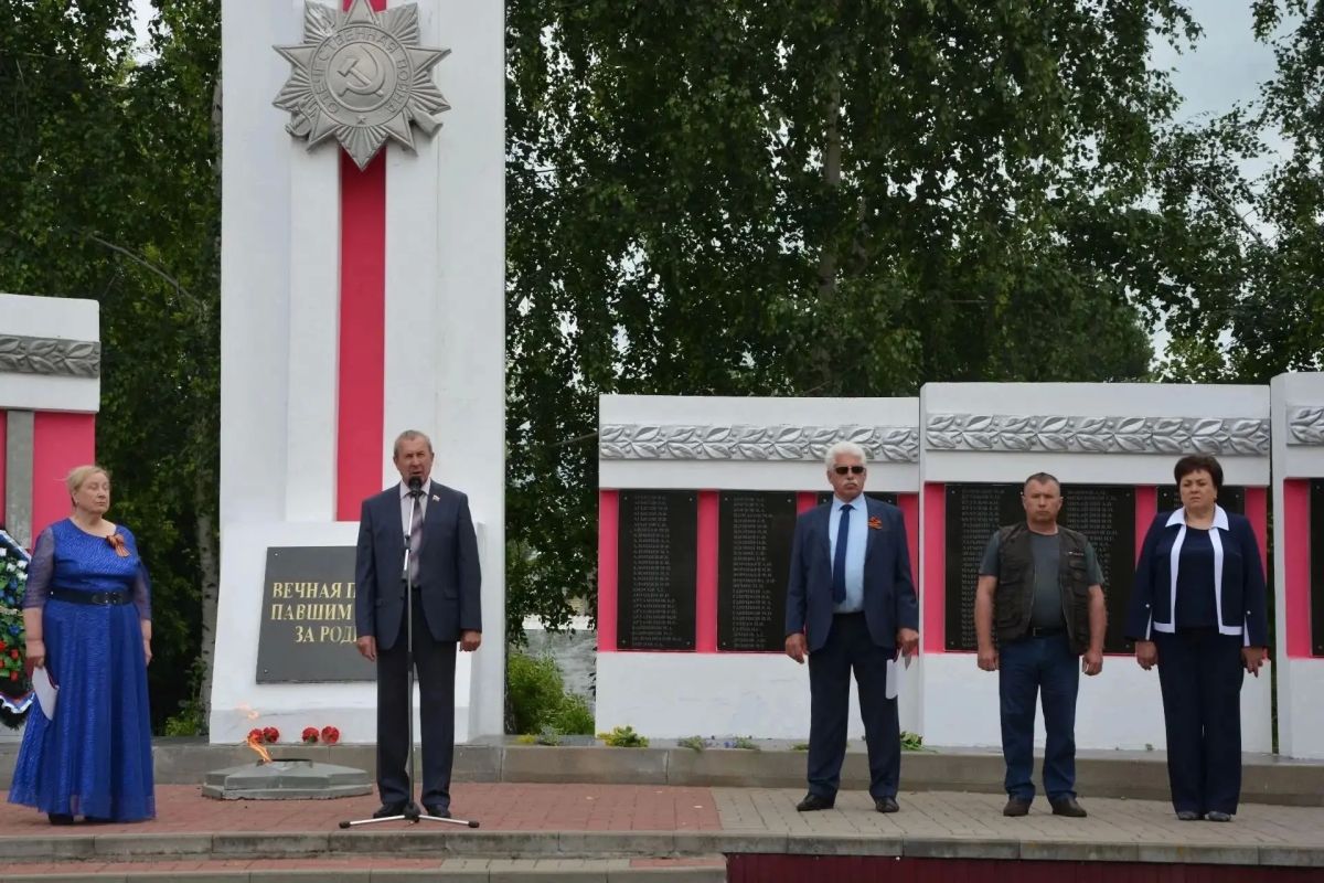 Депутаты Тамбовской областной Думы приняли участие в мероприятиях, посвященных Дню памяти и скорби Депутаты Тамбовской областной Думы приняли участие в мероприятиях, посвященных Дню памяти и скорби