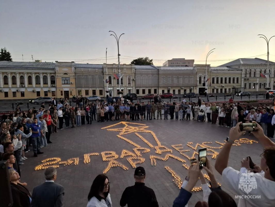 В День памяти и скорби руководство и сотрудники Главного управления приняли участие в памятных мероприятиях В День памяти и скорби руководство и сотрудники Главного управления приняли участие в памятных мероприятиях