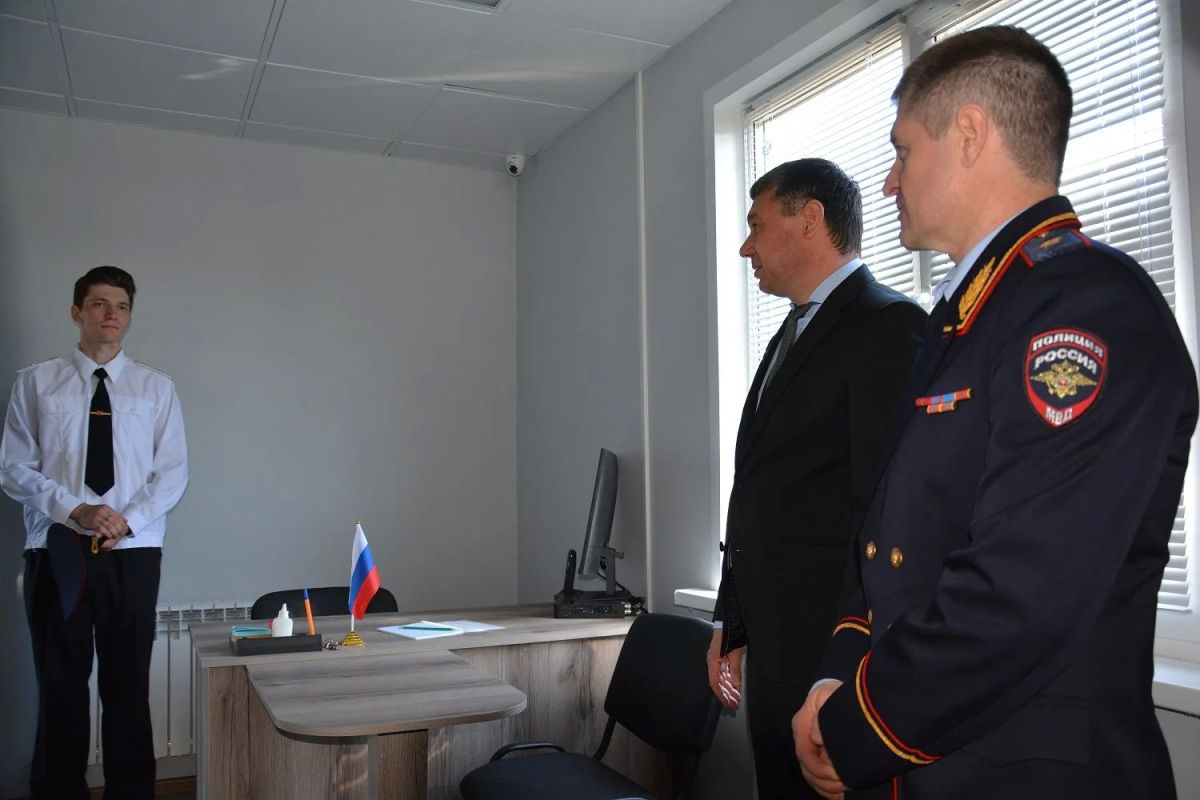 В селе Платоновка участковому вручили ключи от административно-жилого комплекса В селе Платоновка участковому вручили ключи от административно-жилого комплекса