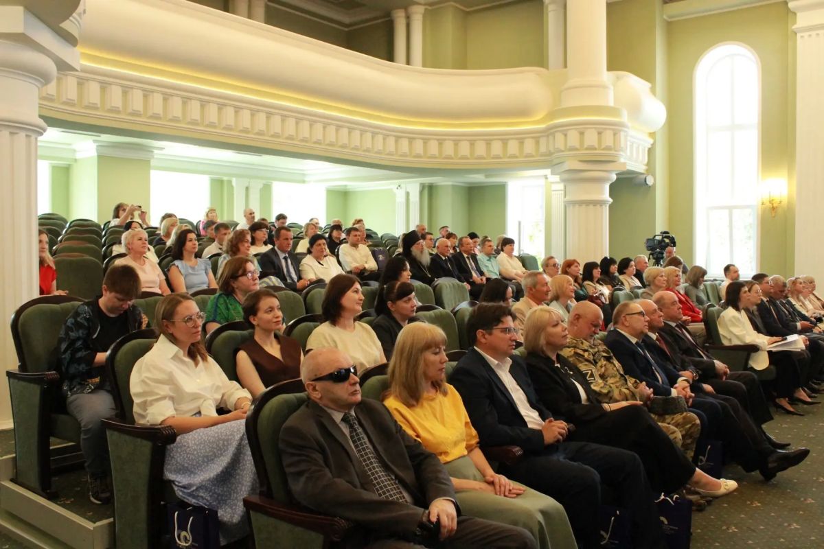 В Тамбовской области прошло торжественное мероприятие, посвящённое 20-летию Общественной палаты региона В Тамбовской области прошло торжественное мероприятие, посвящённое 20-летию Общественной палаты региона