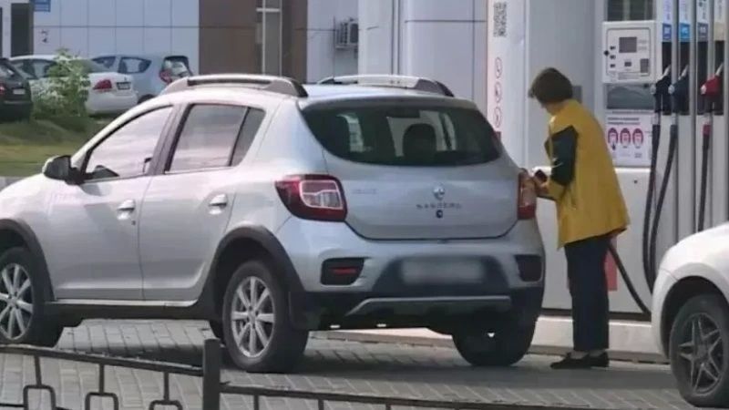 В трёх регионах России, включая Тамбовскую область, ограничили продажу топлива на АЗС «Роснефть»