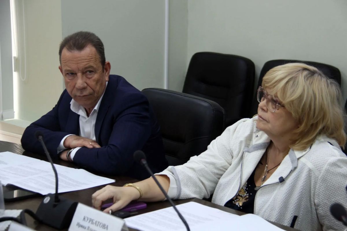 Под председательством Павла Моисеева прошло заседание комитета по связям с органами местного самоуправления, общественными организациями, вопросам осуществления международного сотрудничества, депутатской этике Под председательством Павла Моисеева прошло заседание комитета по связям с органами местного самоуправления, общественными организациями, вопросам осуществления международного сотрудничества, депутатской этике