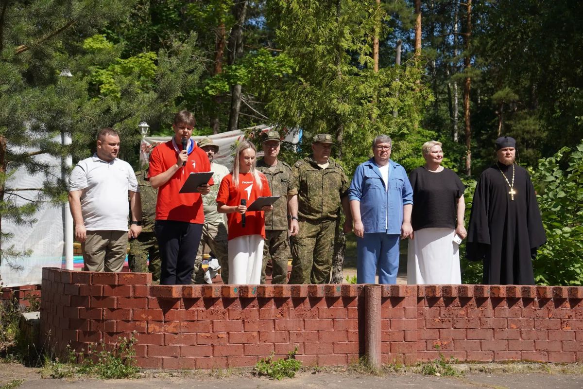 Военно-патриотическая игра «Зарница 2.0: межлагерная встреча» объединила команды 18 загородных лагерей Тамбовской области Военно-патриотическая игра «Зарница 2.0: межлагерная встреча» объединила команды 18 загородных лагерей Тамбовской области