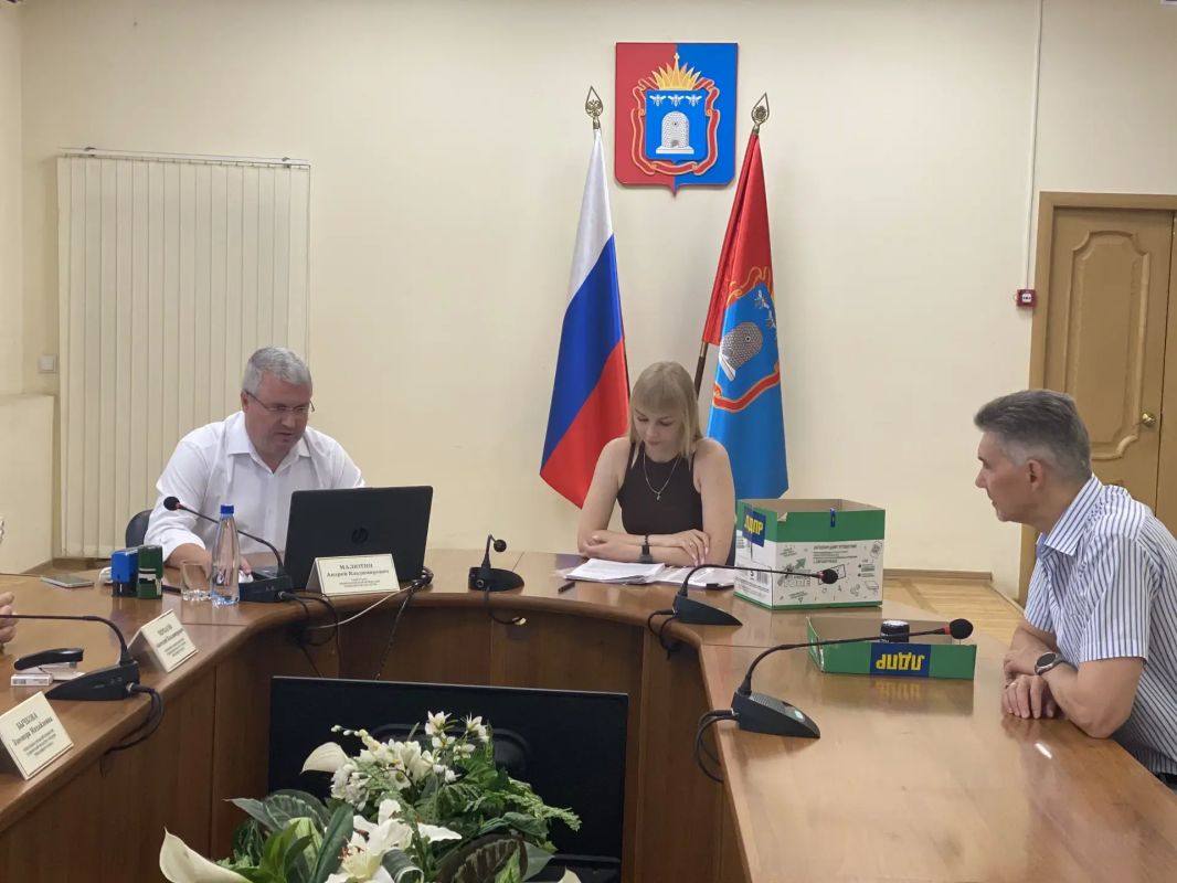 Тамбовское региональное отделение политической партии ЛДПР - Либерально-демократической партии России» представило в избирательную комиссию Тамбовской области списки кандидатов в депутаты Тамбовской областной Думы Тамбовское региональное отделение политической партии ЛДПР - Либерально-демократической партии России» представило в избирательную комиссию Тамбовской области списки кандидатов в депутаты Тамбовской областной Думы