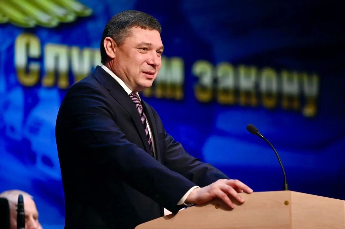 Глава региона Евгений Первышов принял участие в торжественном собрании по случаю 90-летия Государственной автоинспекции Глава региона Евгений Первышов принял участие в торжественном собрании по случаю 90-летия Государственной автоинспекции