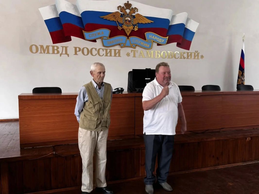 В ОМВД России «Тамбовский» прошло мероприятие, посвященное 90-летию российской Госавтоинспекции В ОМВД России «Тамбовский» прошло мероприятие, посвященное 90-летию российской Госавтоинспекции