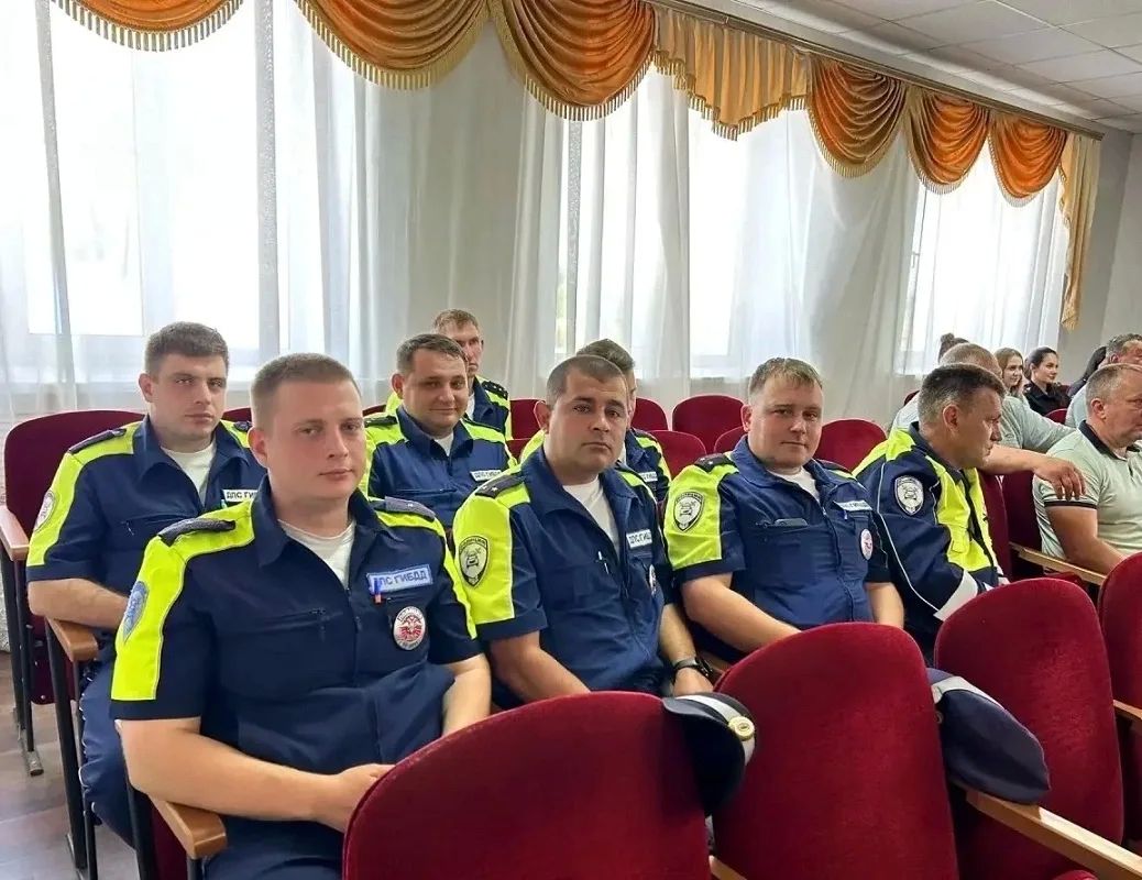 В МОМВД России "Мичуринский" состоялось торжественное мероприятие, посвященное 90-летней годовщине со дня образования Госавтоинспекции В МОМВД России "Мичуринский" состоялось торжественное мероприятие, посвященное 90-летней годовщине со дня образования Госавтоинспекции