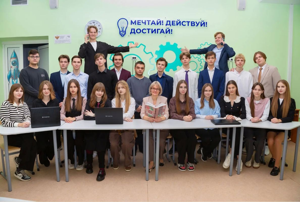 «Идут стобалльники!»: из 11 «Г» класса лицея №29 г. Тамбова выпустились сразу 8 отличников ЕГЭ