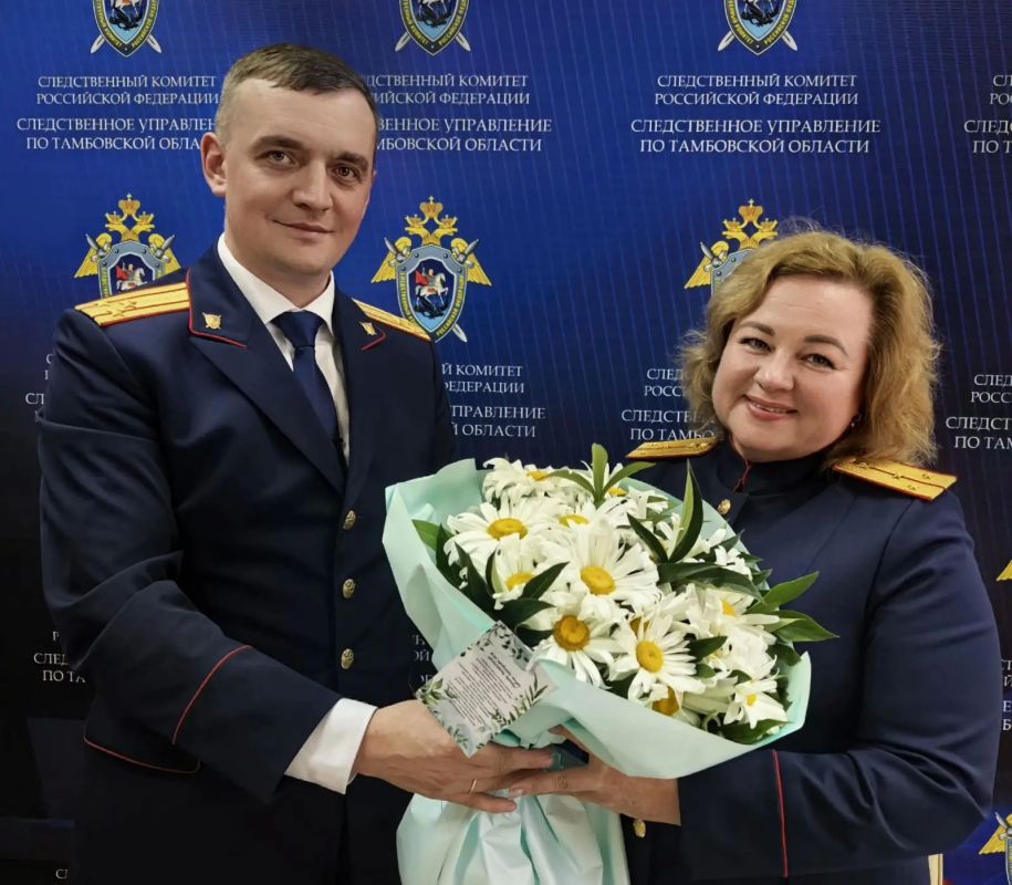 В торжественном собрании СК России, посвященном Дню семьи, любви и верности, посредством видеосвязи приняли участие руководитель следственного управления по Тамбовской области Степанов А.К. и заместитель председателя...