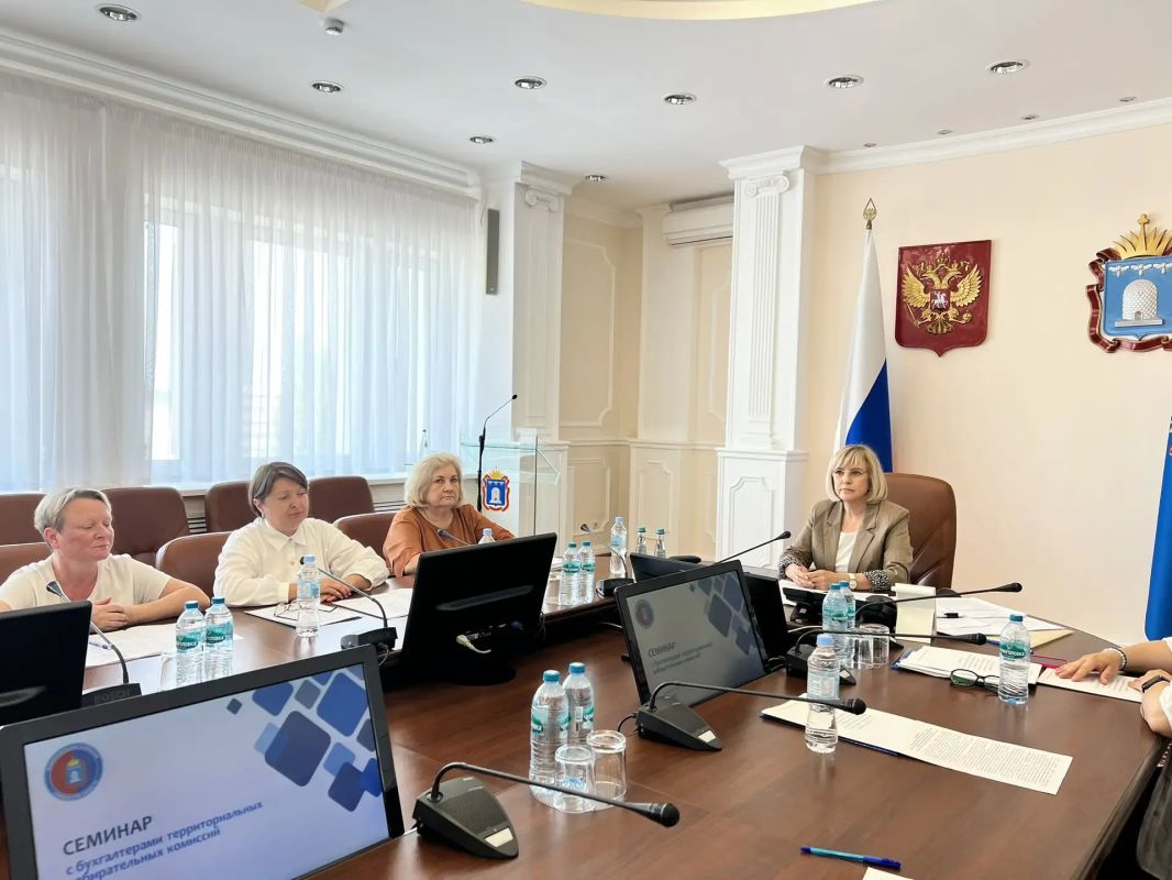 Вопросы финансового обеспечения федеральных и региональных выборов обсудили на семинаре с бухгалтерами территориальных избиркомов