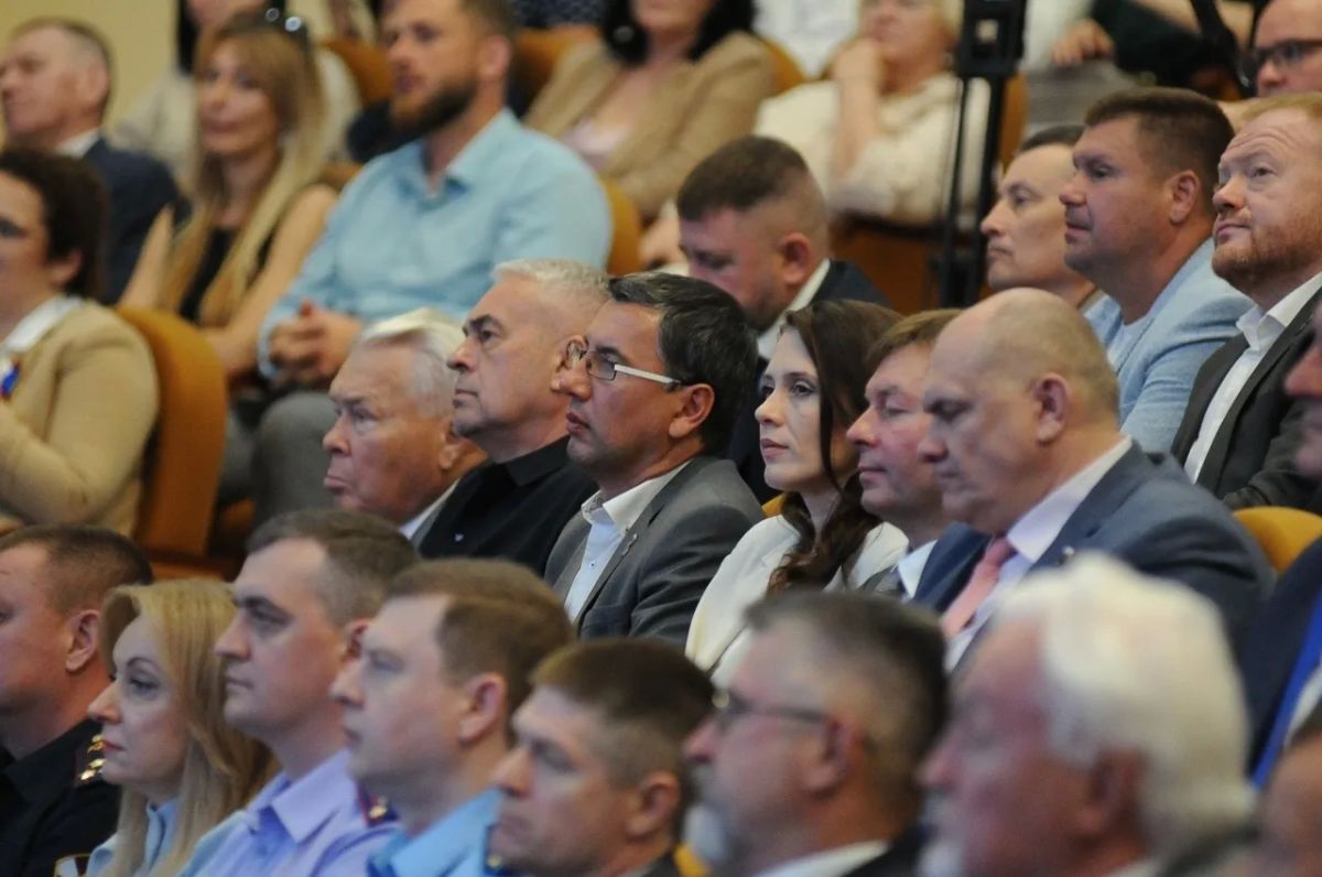 Под председательством Евгения Матушкина состоялось расширенное заседание Тамбовской областной Думы Под председательством Евгения Матушкина состоялось расширенное заседание Тамбовской областной Думы