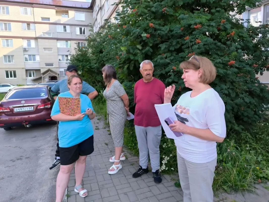 В Тамбове продолжаются встречи с жителями в рамках проекта «Зелёные площадки» В Тамбове продолжаются встречи с жителями в рамках проекта «Зелёные площадки»