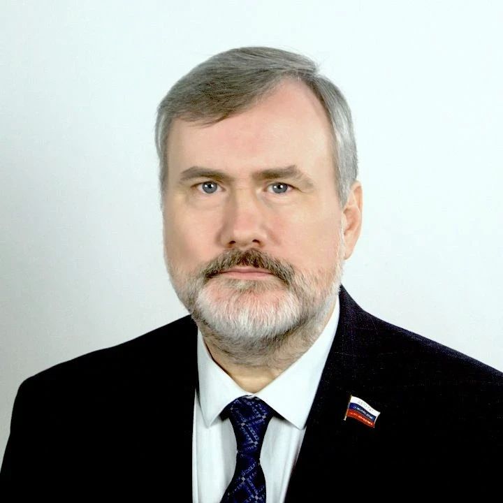 Руководитель фракции политической партии "Справедливая Россия" в Тамбовской областной Думе Павел Плотников выразил соболезнования семьям погибших в результате теракта в Котовске