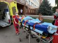 Эвакуацию на лечение в федеральные медицинские центры Минздрава России и больницы города Москвы организовали для 10 пострадавших при атаке укронацистов на логистический центр в Wildberries под Тамбовом