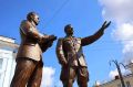 Памятник Сталину и академику Бардину открыли в Череповце