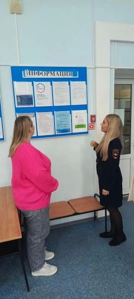 В рамках акции «Гражданский мониториг» члены Общественного совета при МОМВД России «Кирсановский» посетили подразделение, оказывающее госуслуги в сфере миграции