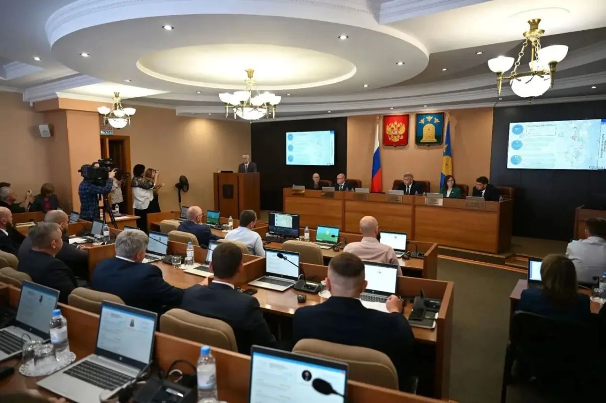 Максим Косенков: Сегодня на заседании Тамбовской городской Думы представил отчёт о результатах работы администрации города за 2025 год Максим Косенков: Сегодня на заседании Тамбовской городской Думы представил отчёт о результатах работы администрации города за 2025 год