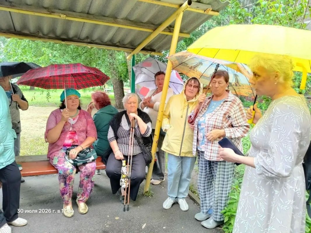 В Тамбове для жителей улицы Мичуринской прошла «зеленая площадка» В Тамбове для жителей улицы Мичуринской прошла «зеленая площадка»