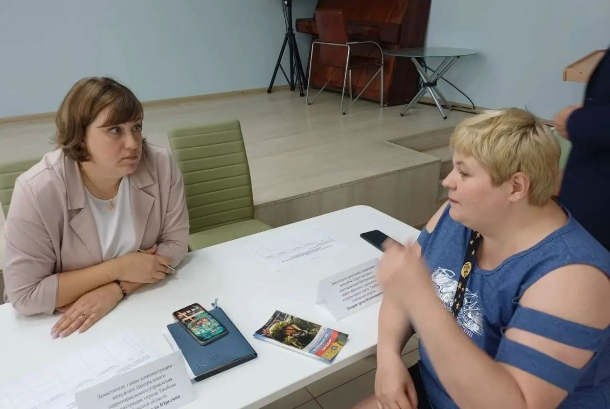 В Тамбове прошла общественная приёмная для жителей микрорайона «Студенецкий» В Тамбове прошла общественная приёмная для жителей микрорайона «Студенецкий»