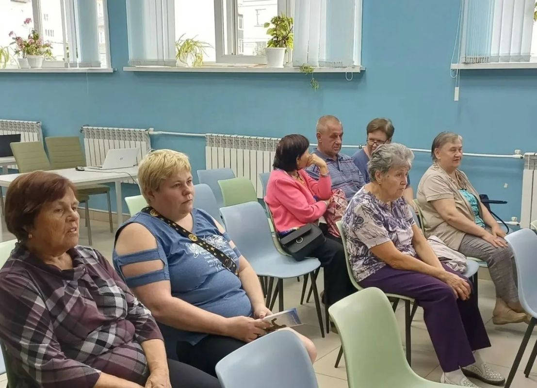 В Тамбове прошла общественная приёмная для жителей микрорайона «Студенецкий» В Тамбове прошла общественная приёмная для жителей микрорайона «Студенецкий»
