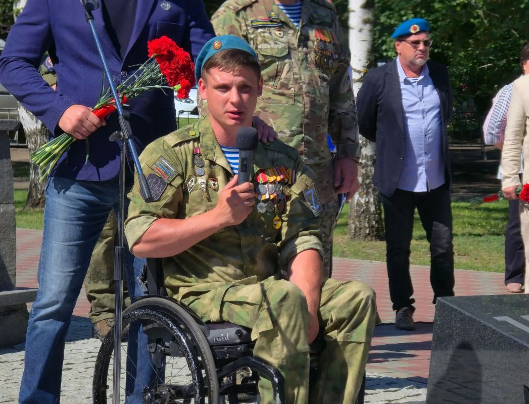 В Тамбове отметили День воздушно-десантных войск В Тамбове отметили День воздушно-десантных войск