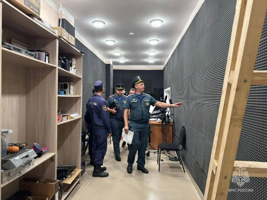 Условный пожар, реальная скорость: пожарно-тактическое учение в Петровском округе Условный пожар, реальная скорость: пожарно-тактическое учение в Петровском округе