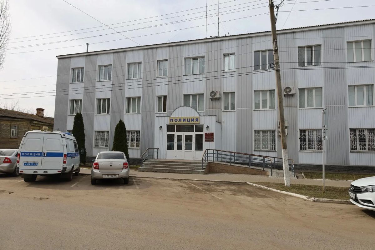 Сотрудники полиции в Кирсанове оперативно раскрыли акт вандализма