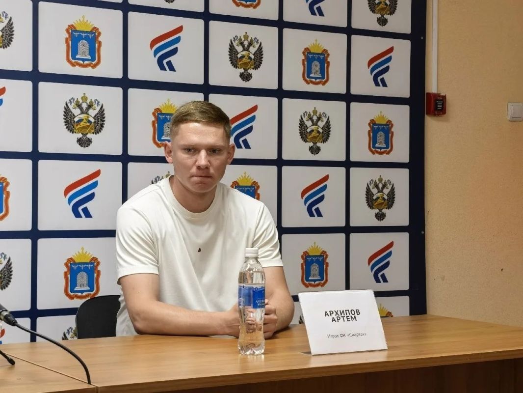 В ФК «Спартак» вернулся опытный тамбовский футболист Артём Архипов В ФК «Спартак» вернулся опытный тамбовский футболист Артём Архипов