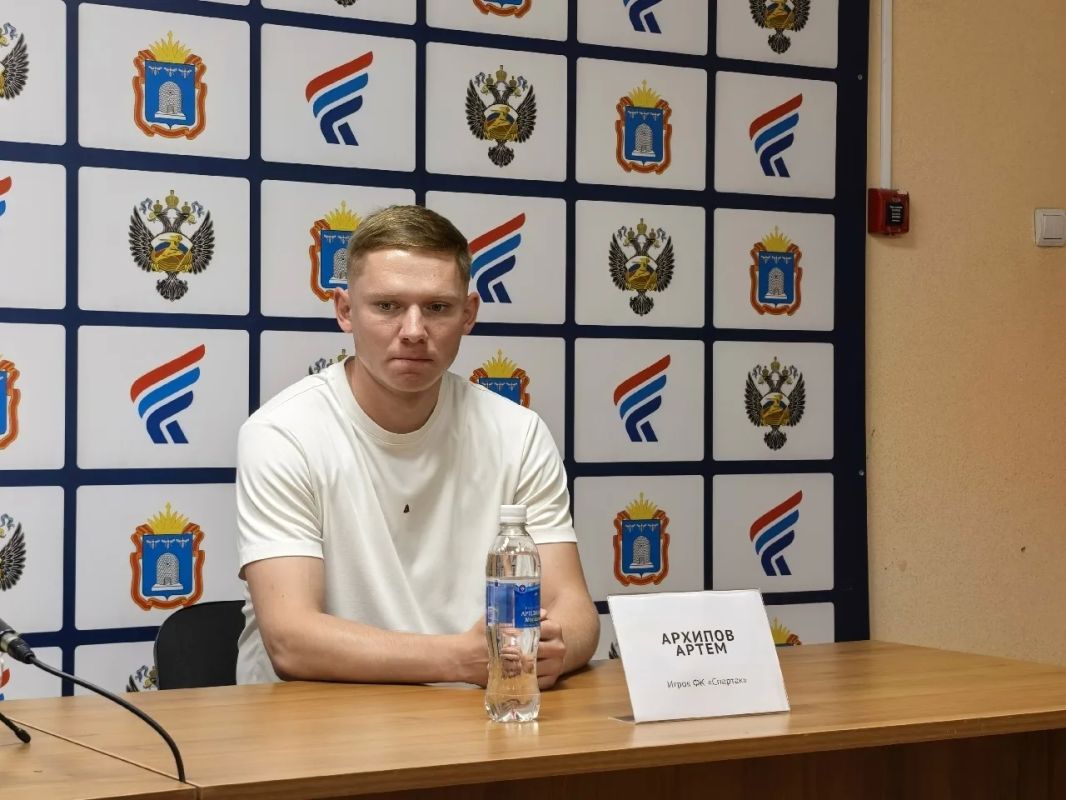 В ФК «Спартак» вернулся опытный тамбовский футболист Артём Архипов В ФК «Спартак» вернулся опытный тамбовский футболист Артём Архипов