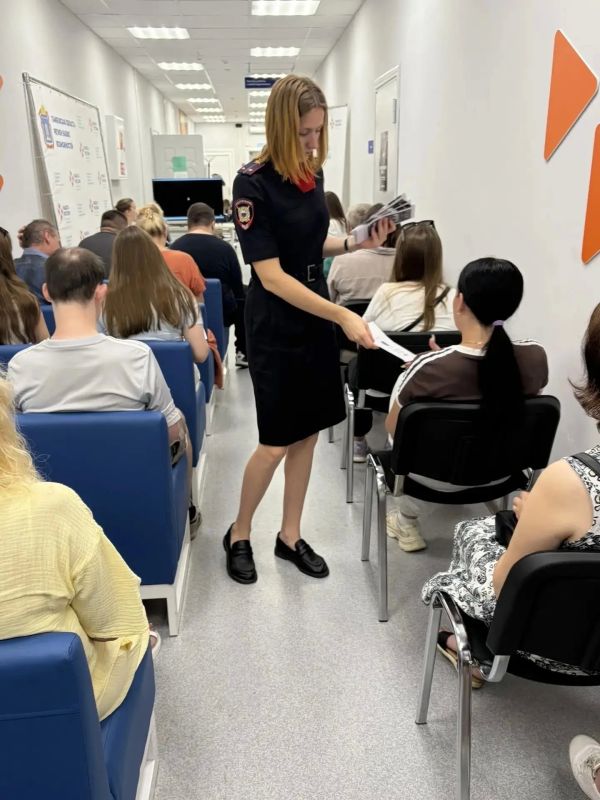Котовские полицейские приняли участие в ярмарке вакансий Котовские полицейские приняли участие в ярмарке вакансий