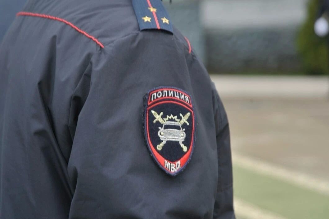В Тамбове нетрезвый мужчина и подросток украли пластиковых полицейских из супермаркетов
