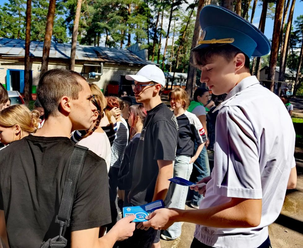 Сотрудники регионального следственного управления СК России провели профилактические акции для детей в оздоровительных лагерях Сотрудники регионального следственного управления СК России провели профилактические акции для детей в оздоровительных лагерях