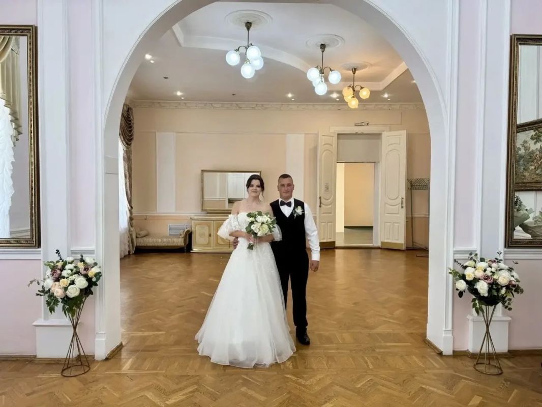 В тамбовском ЗАГСе зарегистрировали 1000-й брак с начала 2026 года В тамбовском ЗАГСе зарегистрировали 1000-й брак с начала 2026 года