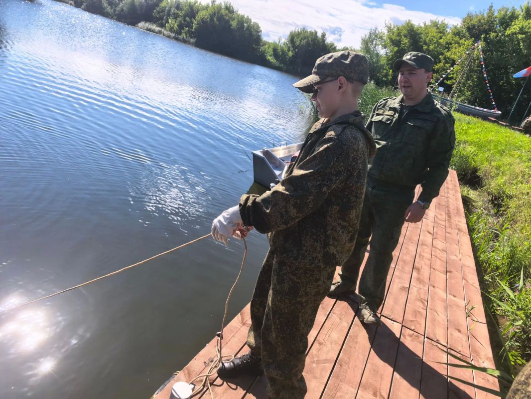 Сотрудники регионального следственного управления провели практическое занятие с кадетами профильного кадетского класса СК России Сотрудники регионального следственного управления провели практическое занятие с кадетами профильного кадетского класса СК России