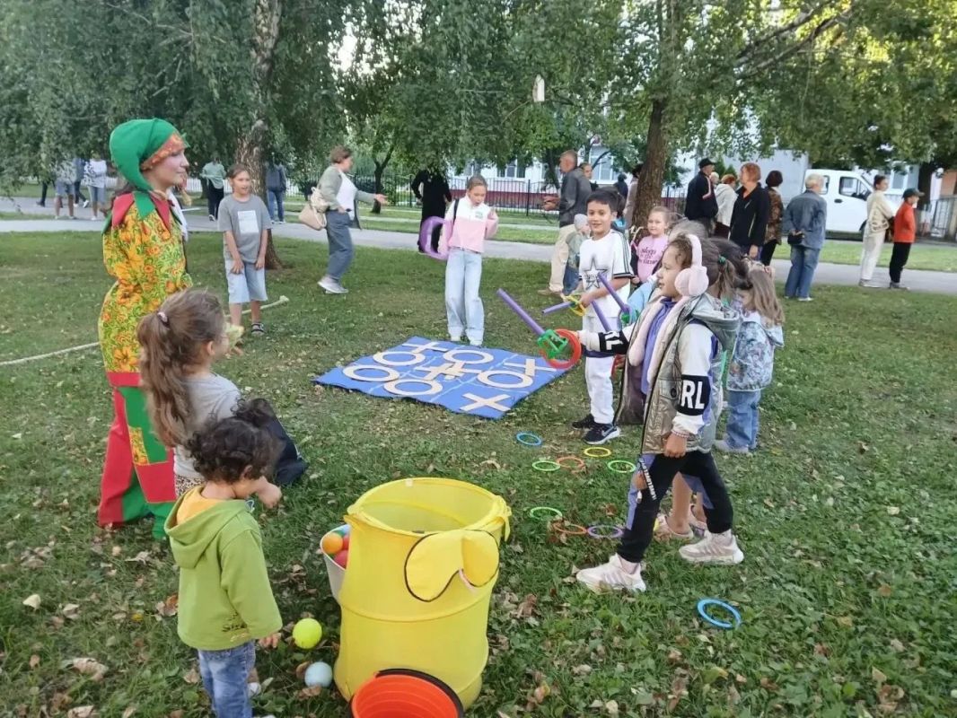 Несколько тысяч тамбовчан приняли участие в праздновании Великих Спасов Несколько тысяч тамбовчан приняли участие в праздновании Великих Спасов